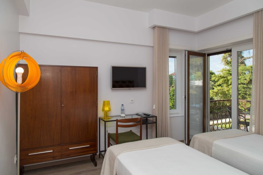 quarto-amarelo-3-aires-da-serra-scaled