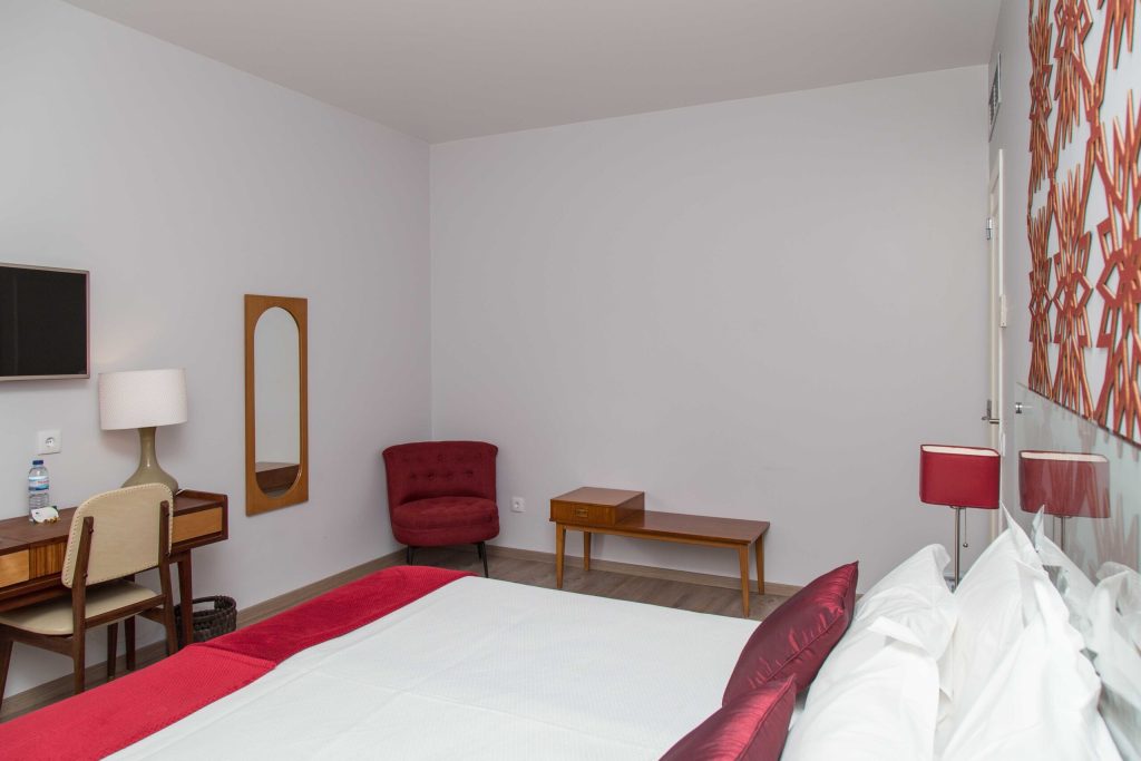 quarto-bordeaux-aires-da-serra-3-scaled